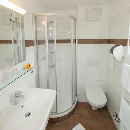 Hubertus Guest house 3*